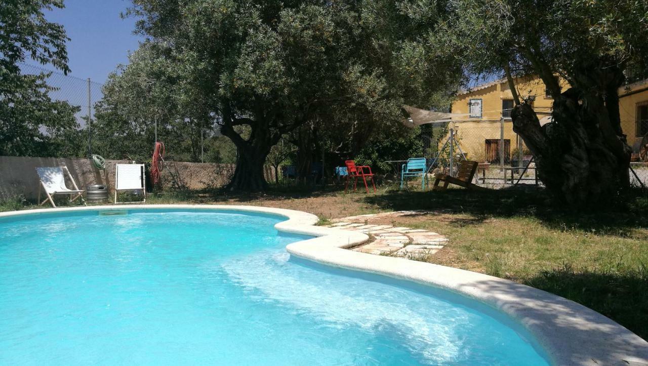 Maset Del Garraf Guest House Olesa de Bonesvalls ภายนอก รูปภาพ